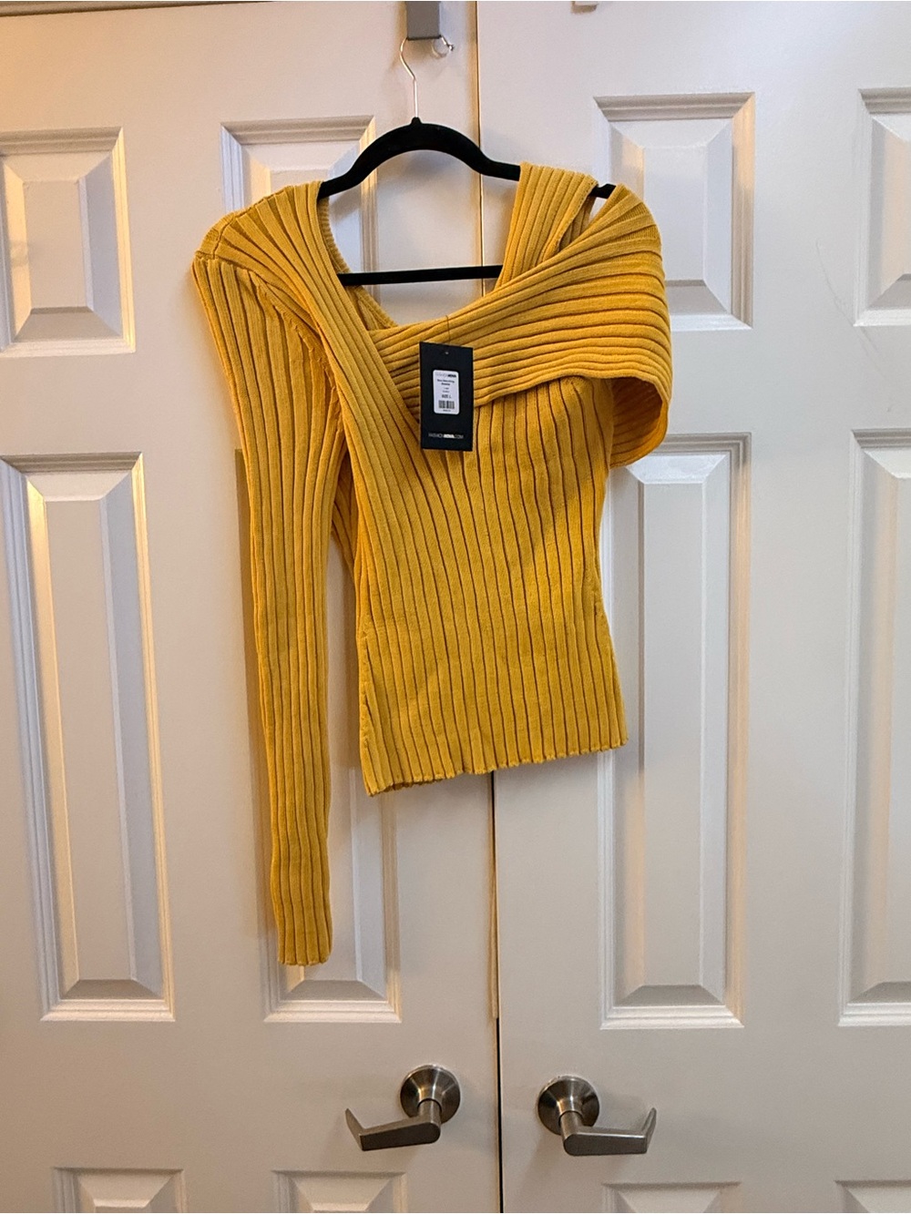 Women’s Ribbed Off-Shoulder Sweater - Mustard Yellow
